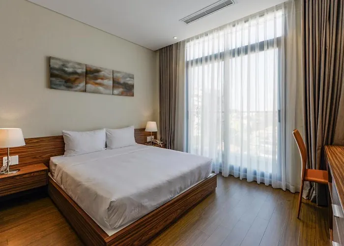 Aurora Serviced Apartments (Adults Only)